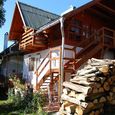 Kuekuello Vendeghaz Hotel Sovata Exterior photo