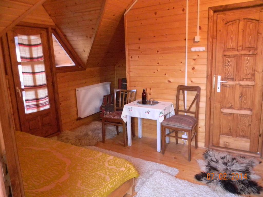 Kuekuello Vendeghaz Hotel Sovata Room photo